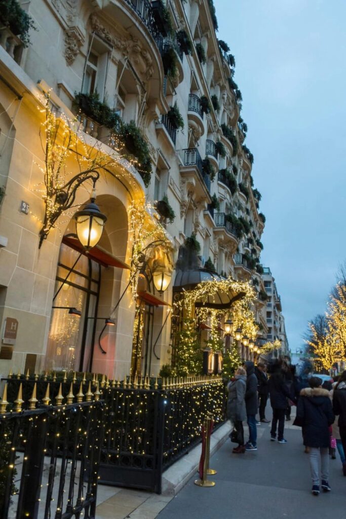 christmas decorations in paris