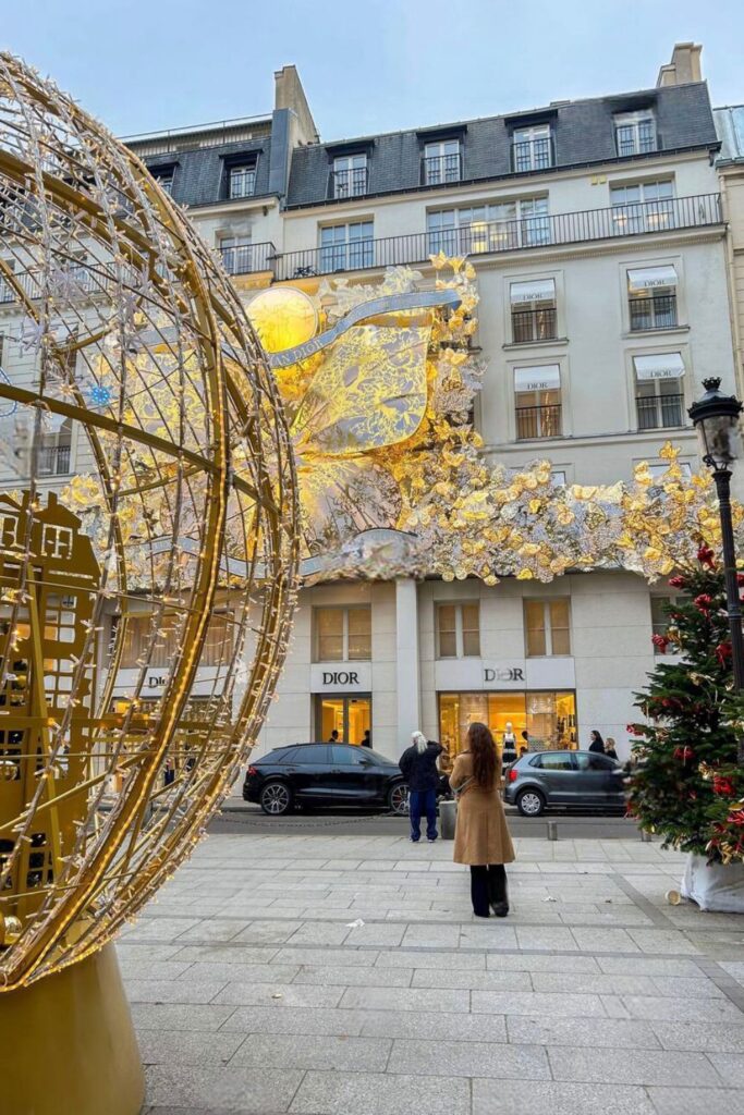 christmas decorations in paris