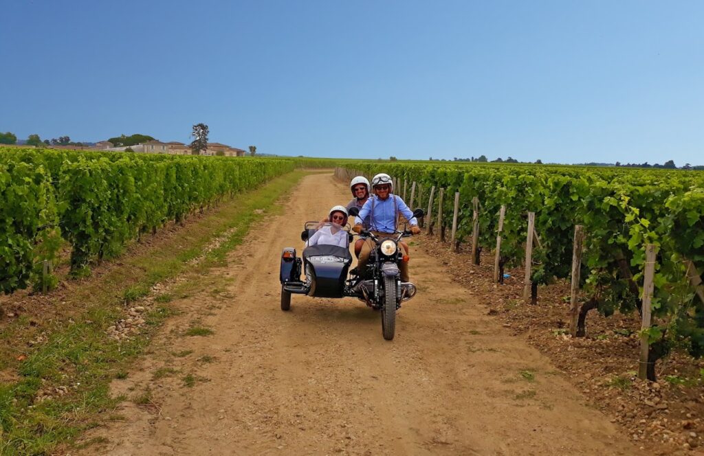 Bordeaux Travel Guide