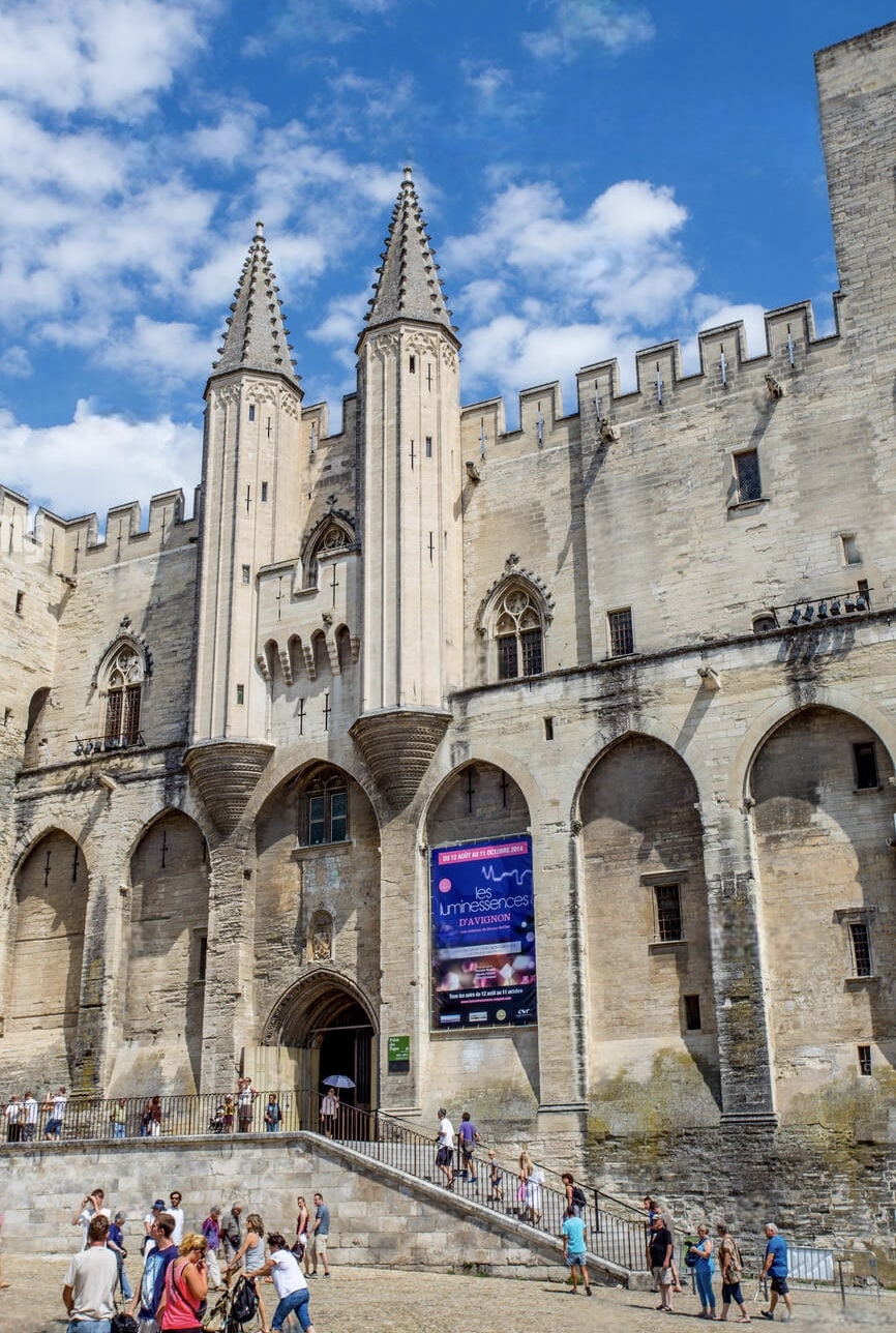 Your ULTIMATE One Day in Avignon Itinerary for First-Time Visitors