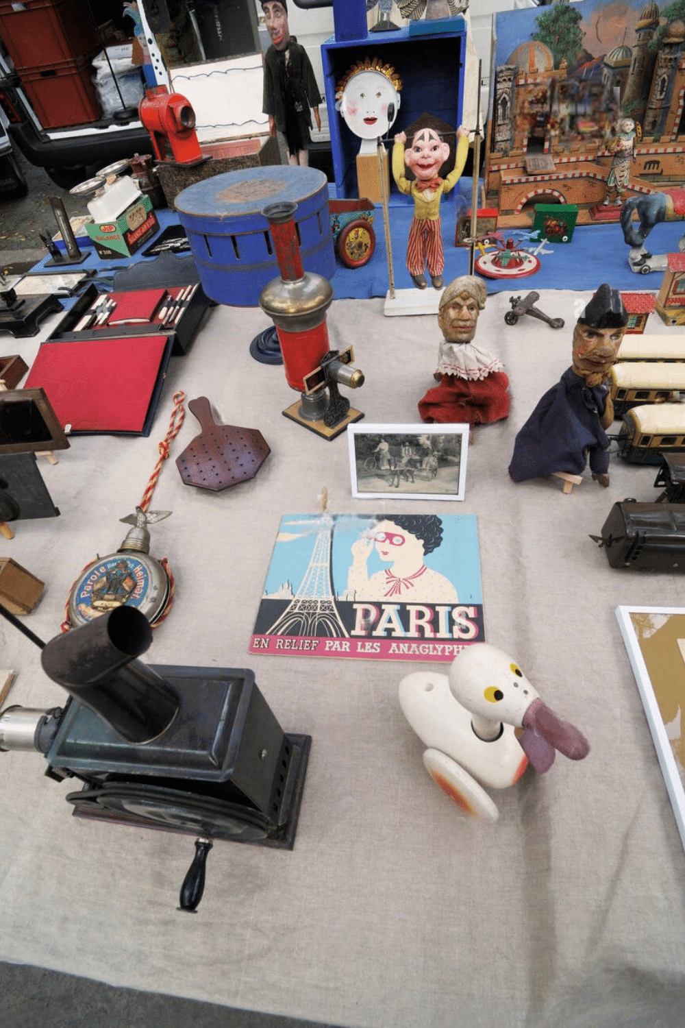 4 Flea Markets in Paris You Can’t Miss (With Insider Tips!)