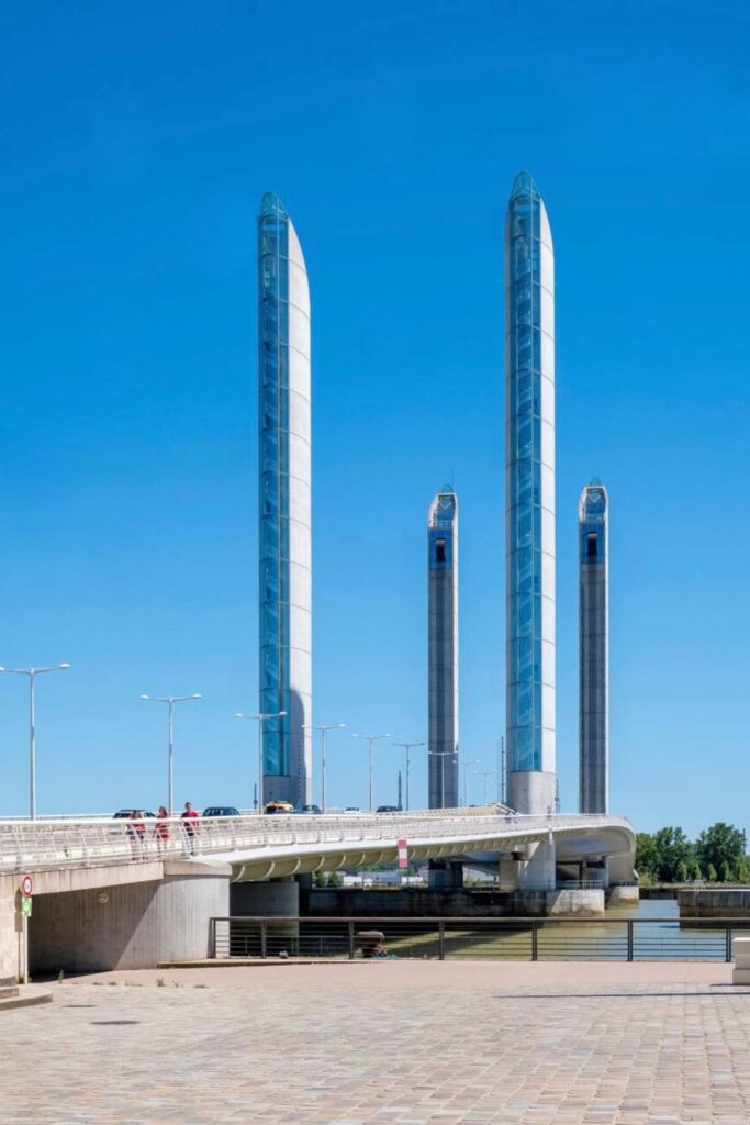 The Pont Jacques Chaban-Delmas, Bordeaux’s striking vertical lift bridge, is an architectural marvel and a must-see for visitors looking for unique things to do in Bordeaux.