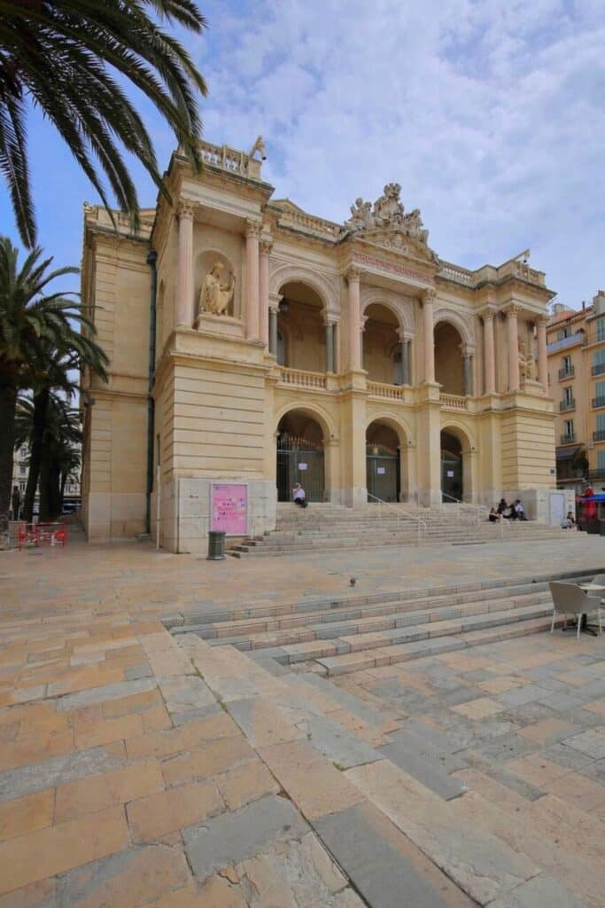 The grand facade of the Toulon Opera House, with its ornate columns and sculptures, is a must-see for those exploring things to do in Toulon.