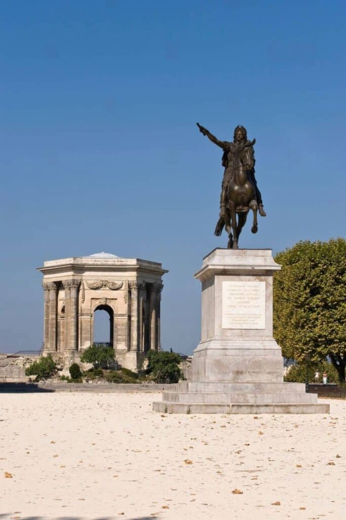 The equestrian statue of Louis XIV and the elegant Château d’Eau in Montpellier’s Promenade du Peyrou make for a historic and scenic stop, ranking among the top things to do in Montpellier.